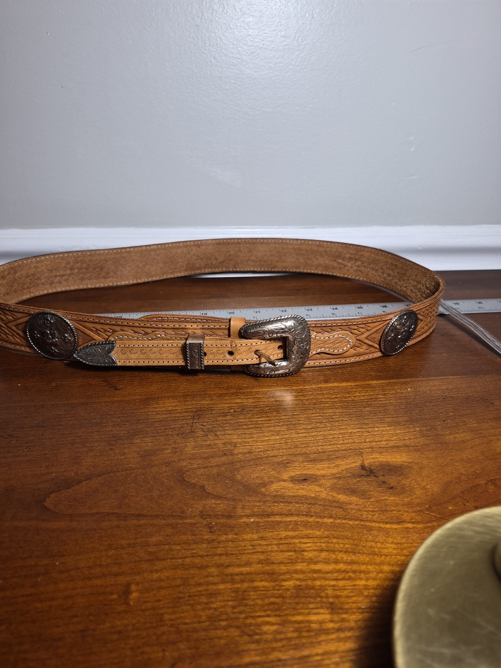 Weavers Tan Tooled Leather Western Belt, Antique Silver Plated Conchos & Buckle